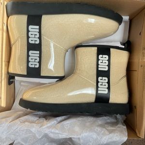 Clear UGG Mini Woman's 9